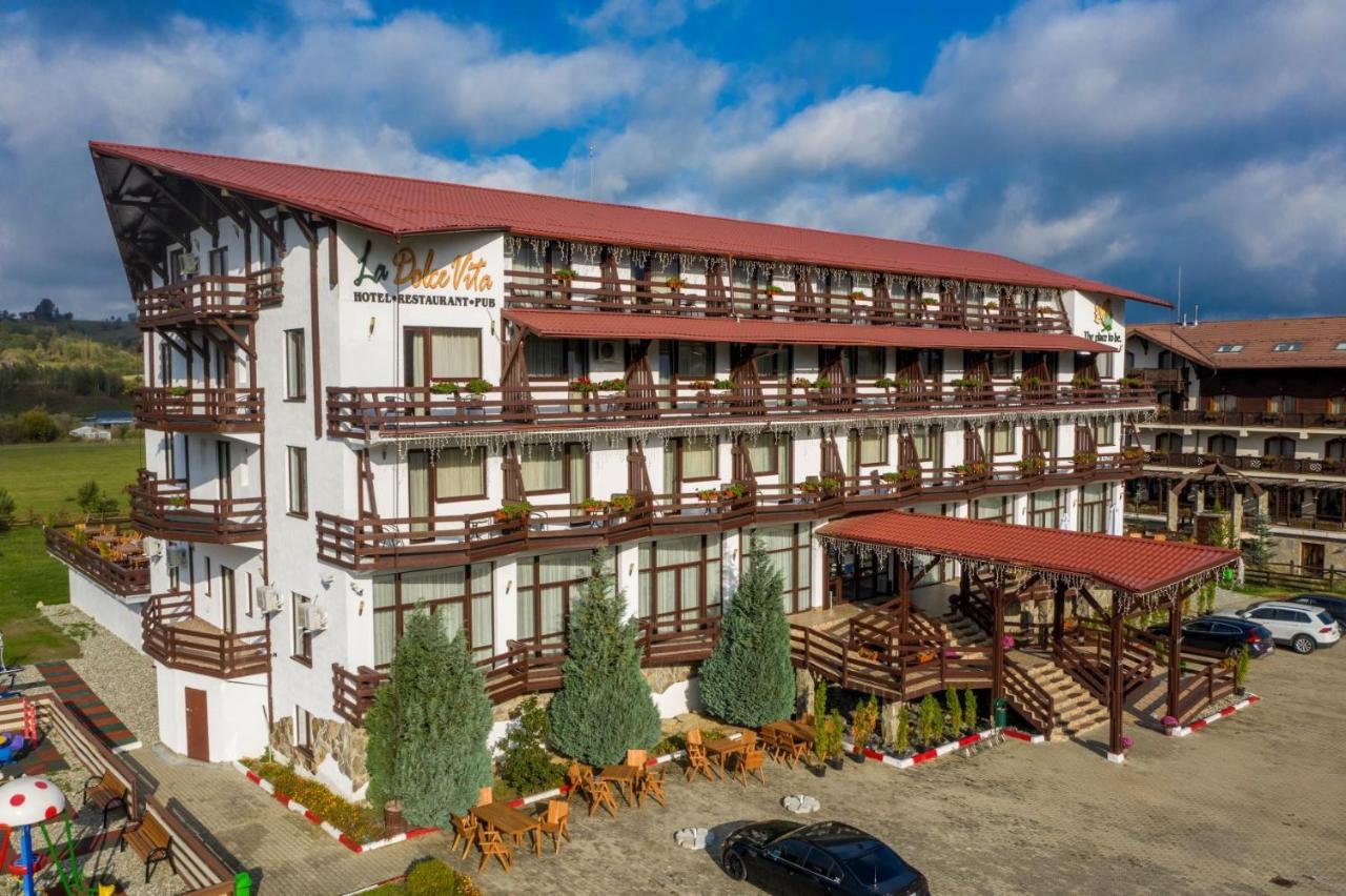 Hotel La Dolce Vita Zărneşti المظهر الخارجي الصورة