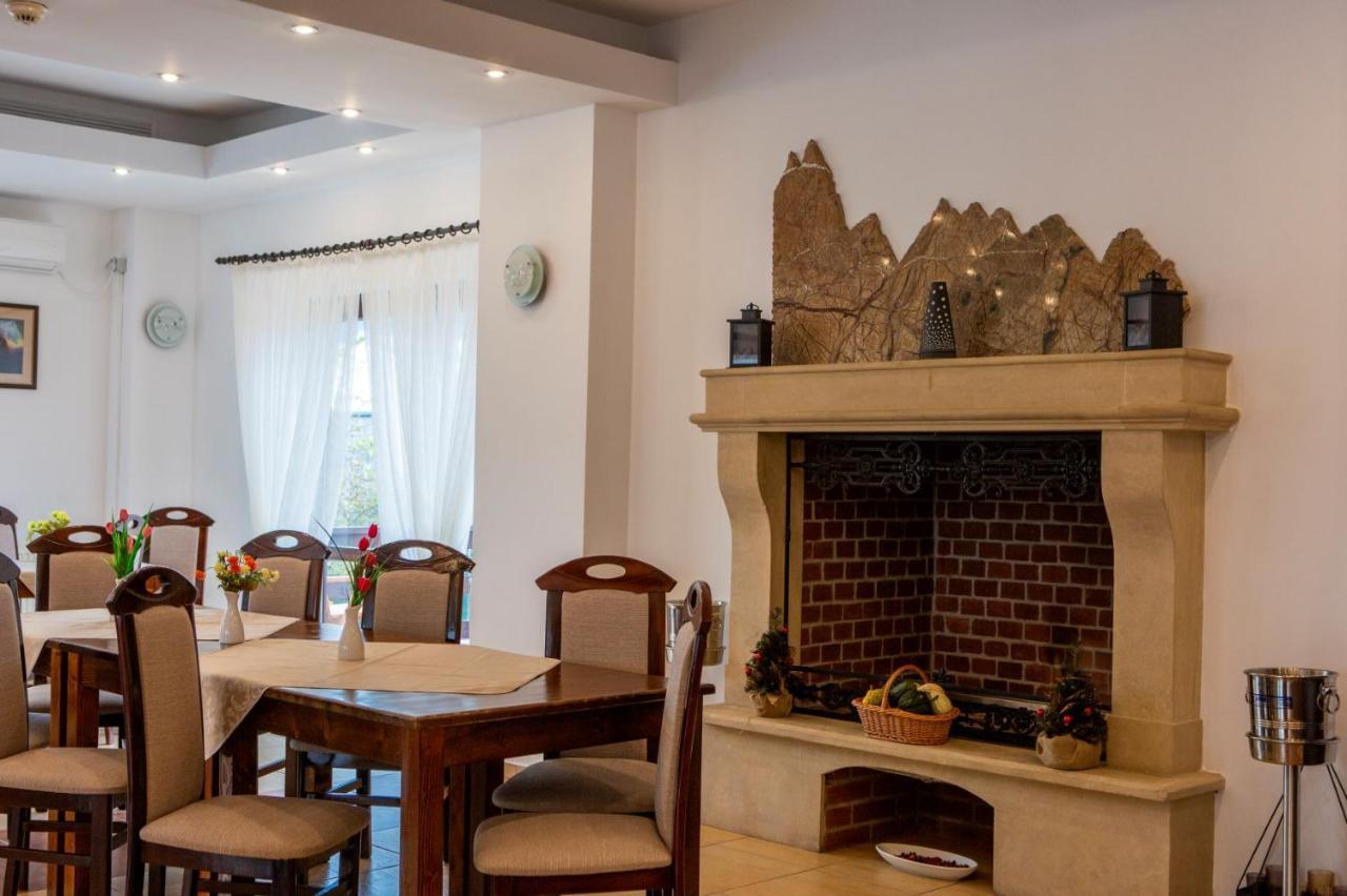 Hotel La Dolce Vita Zărneşti المظهر الخارجي الصورة