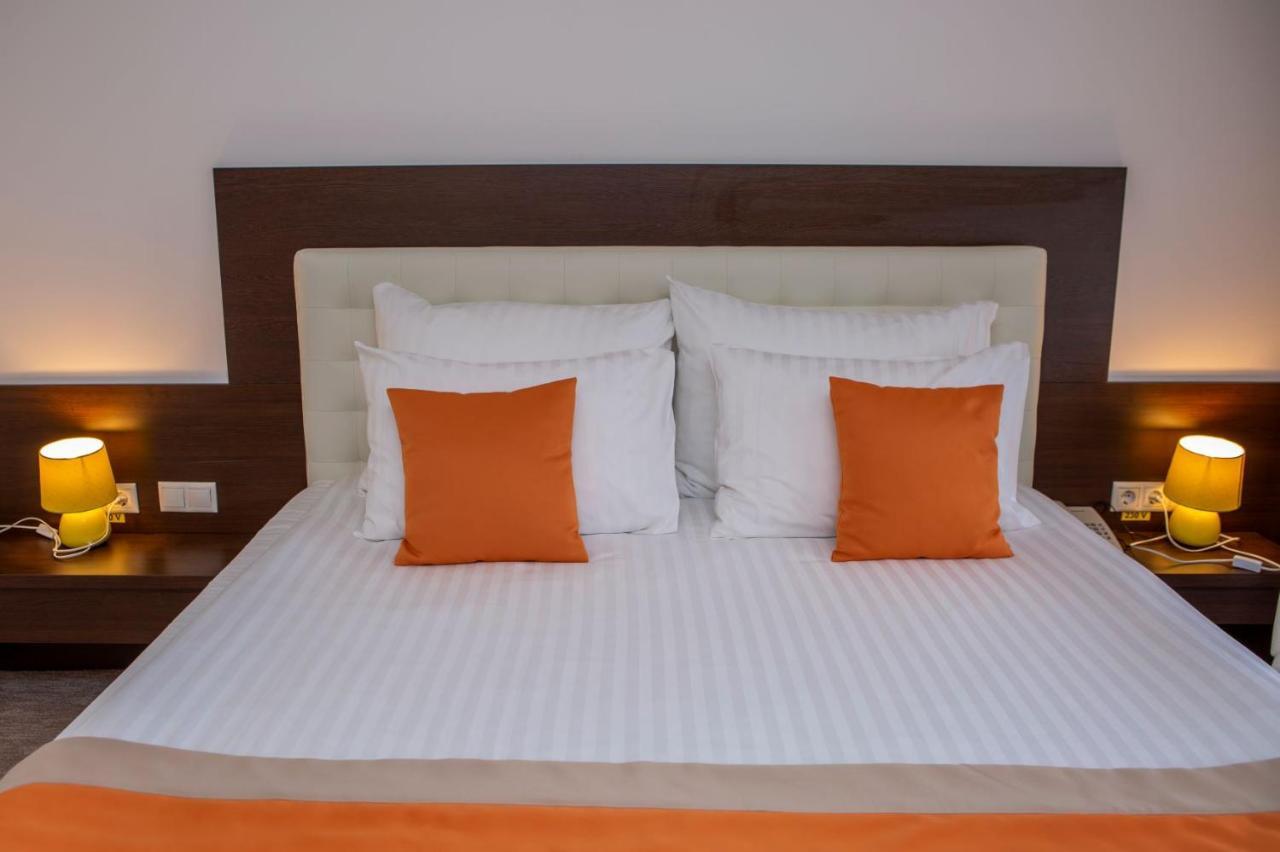 Hotel La Dolce Vita Zărneşti المظهر الخارجي الصورة