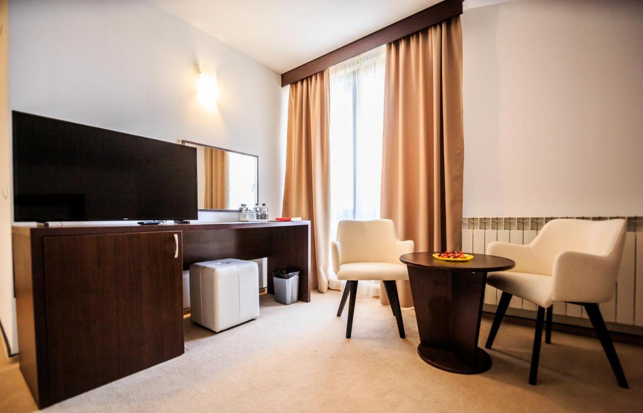Hotel La Dolce Vita Zărneşti المظهر الخارجي الصورة