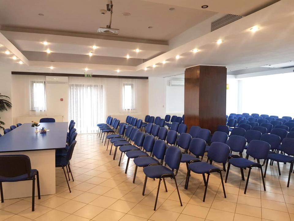 Hotel La Dolce Vita Zărneşti المظهر الخارجي الصورة
